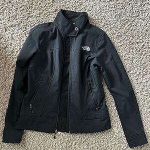 The North Face Black Ski Jacket with Insulated Weather-Resistant Fabric